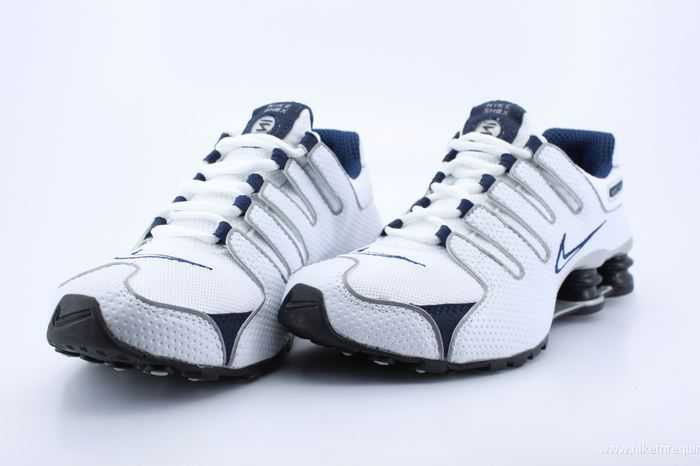 blanc et bleu marine profonde Nike Shox NZ (2)